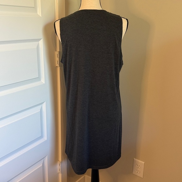 Sleeveless Gray Dress with American Flag Design - Picture 3 of 3